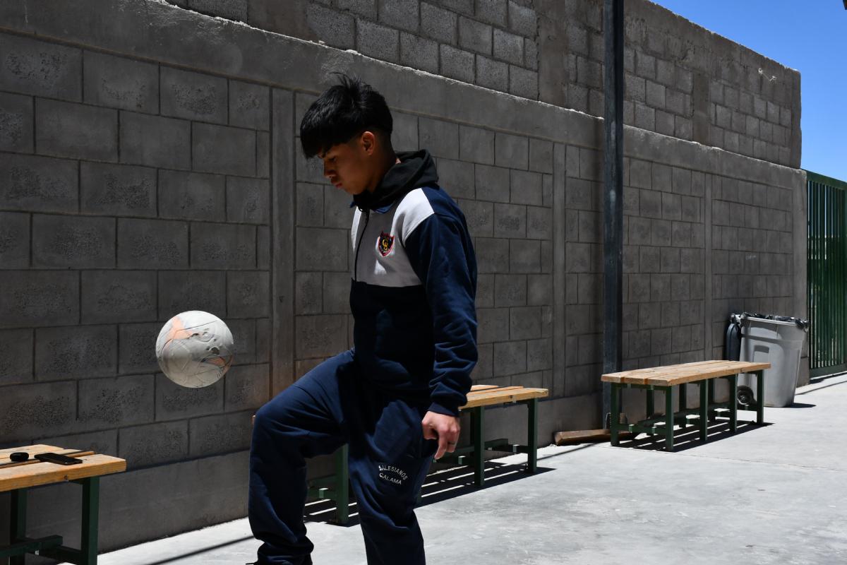 Estudiante calameño viaja a Brasil para entrenar en Fluminense
